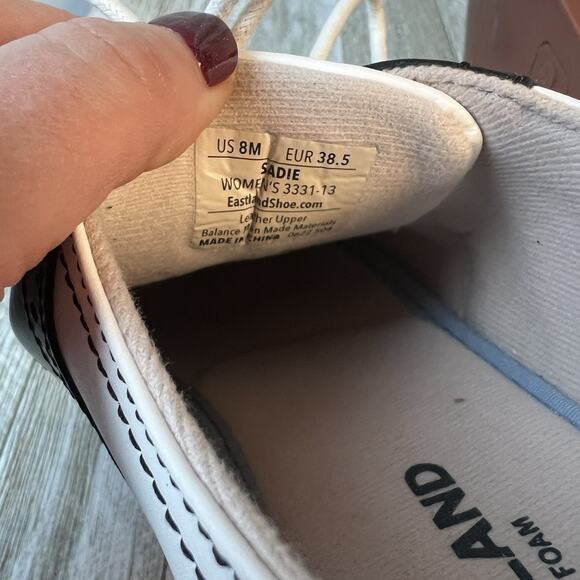 Eastland Sadie Saddle Shoes Black & White Retro 50s Pinup Style US 8 Women Cheer - Picture 13 of 13